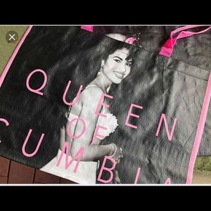 Selena collector bag